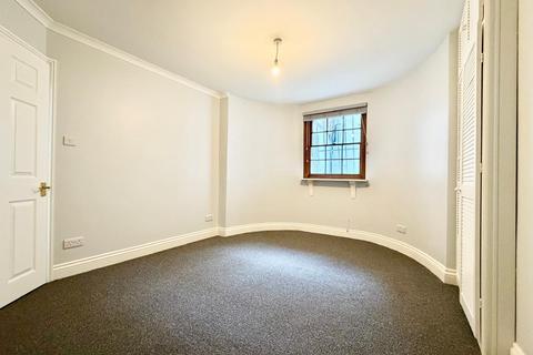 1 bedroom flat to rent, Wellington Crescent, Ramsgate, Kent, CT11