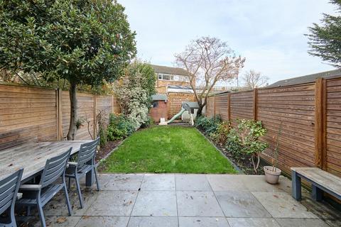 undefined, Riverview Grove, Chiswick, W4