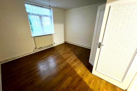 undefined, Alpha Grove, London E14