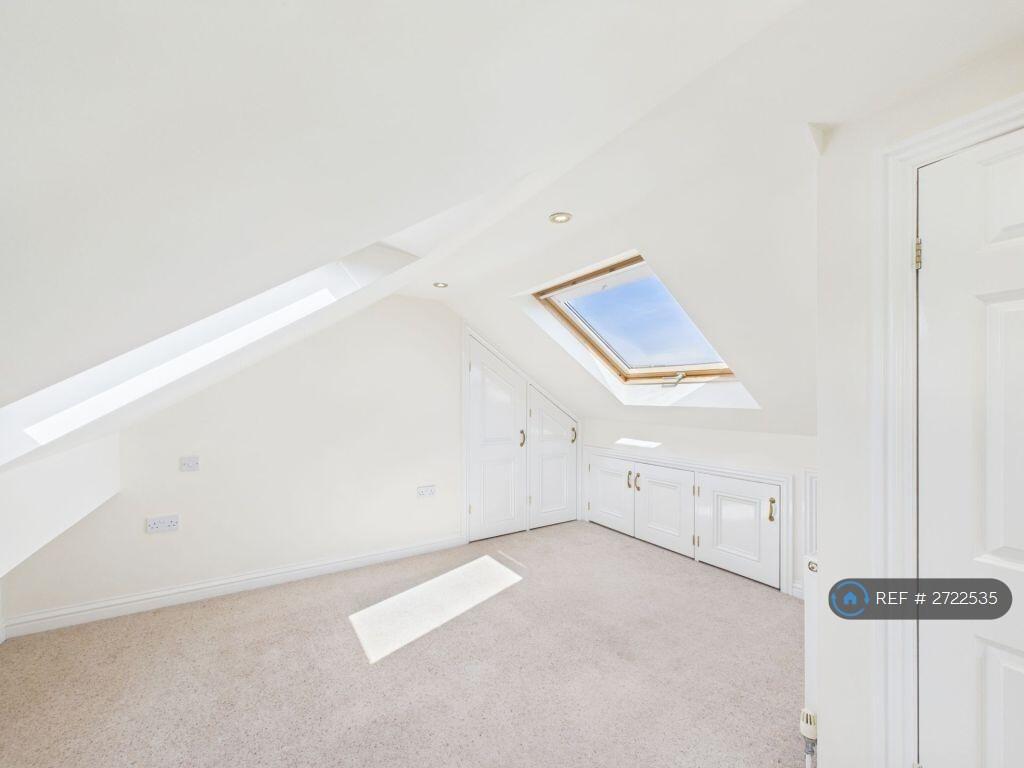 Attic Ensuite