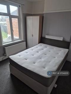 undefined, Melfort Rd, London, CR7