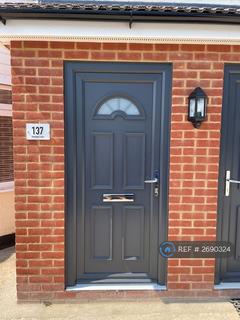 2 bedroom flat to rent, Hampton Lane, Blackfield, Southampton, SO45
