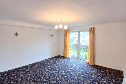 2 bedroom ground floor flat for sale, Holyhead Road, Bangor LL57