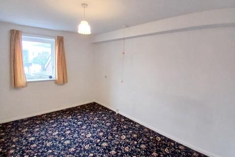 2 bedroom ground floor flat for sale, Holyhead Road, Bangor LL57