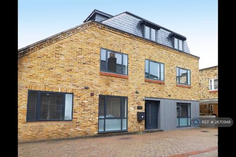 undefined, Roehampton Lane, London, SW15