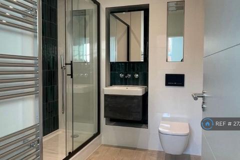 2 bedroom flat to rent, The Factory, Slough, SL1