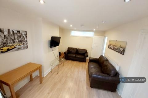 5 bedroom terraced house to rent, Dovercourt Road, Bristol, BS7