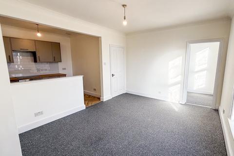 1 bedroom flat to rent, Wraysbury, Berkshire
