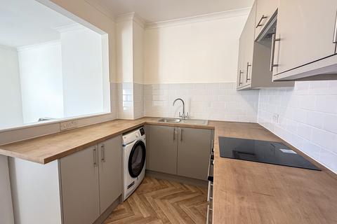 1 bedroom flat to rent, Wraysbury, Berkshire