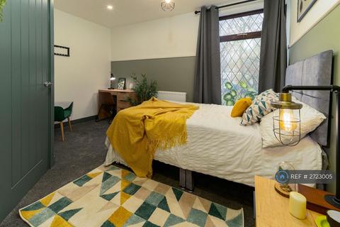 undefined, Ashton Road, Hyde, SK14