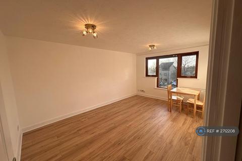 undefined, Shapland Way, London, N13