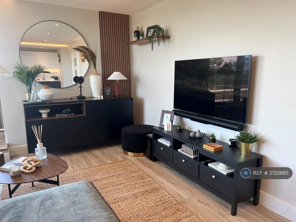 Living Av System