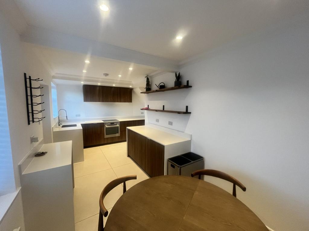 Kitchen/Dining
