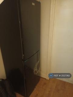 1 bedroom in a house share to rent, Brereton Avenue, Cleethorpes, DN35