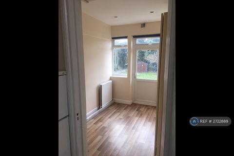 2 bedroom flat to rent, Buckleigh Road, Streatham, SW16