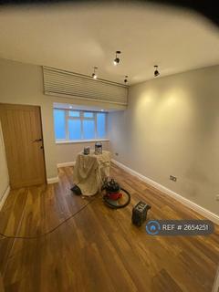 undefined, Howard Close, Sunbury On Thames, TW16
