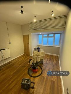 undefined, Howard Close, Sunbury On Thames, TW16