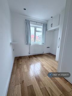 3 bedroom semi-detached house to rent, Blue Bridge Road, Brookmans Park, Hatfield, AL9