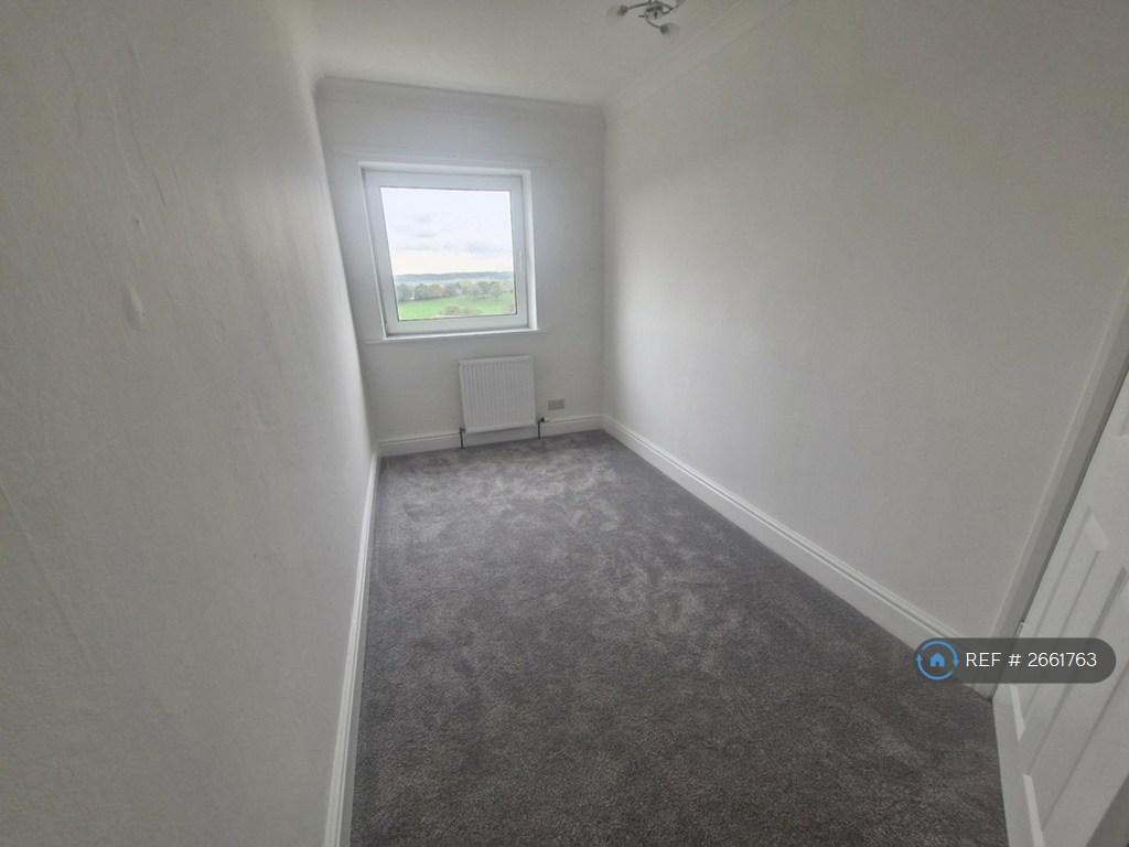 Smaller Bedroom