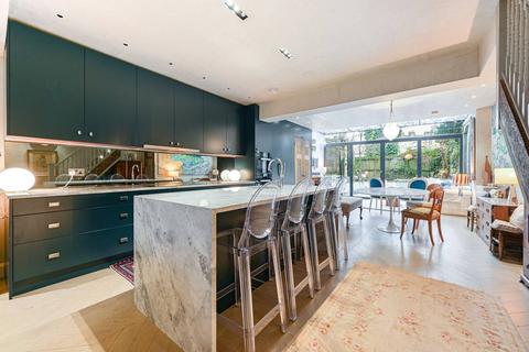 Moore Park Road, Moore Park Estate, London, SW6