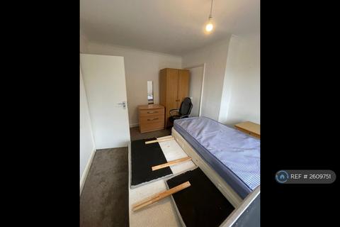 3 bedroom semi-detached house to rent, Dereham Road, New Costessey, Norwich, NR5