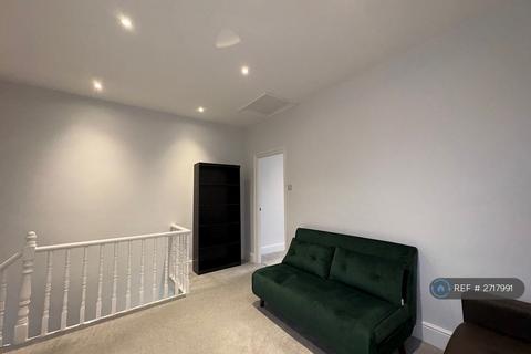 1 bedroom flat to rent, Selby Road, London, E11