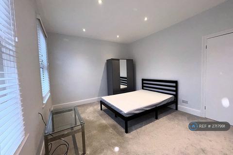 1 bedroom flat to rent, Selby Road, London, E11