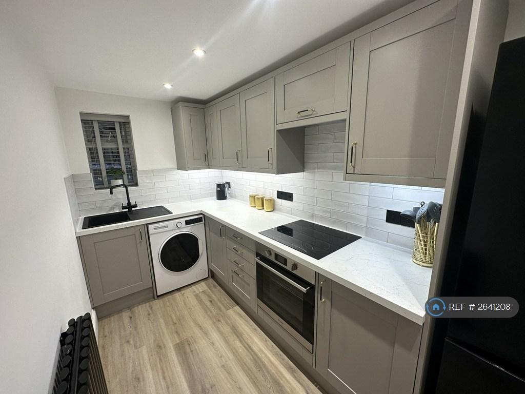 Room 6 Kitchen