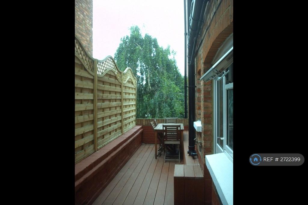 Terrace (No Table/.Chairs)