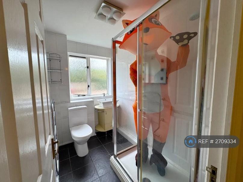 Bath Room View1