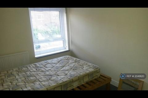 2 bedroom flat to rent, Welton Grove, Leeds, LS6