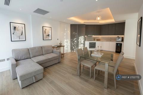 2 bedroom flat to rent, Carrara Tower, London, EC1V