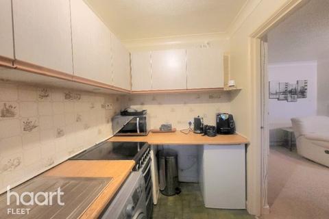 undefined, Clockhouse Road, FARNBOROUGH