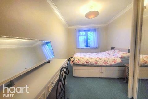 undefined, Clockhouse Road, FARNBOROUGH