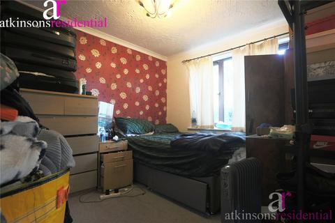 undefined, Cross Road, Waltham Cross, Hertfordshire, EN8