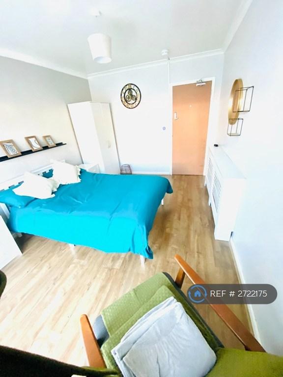 Room Three: Ensuite