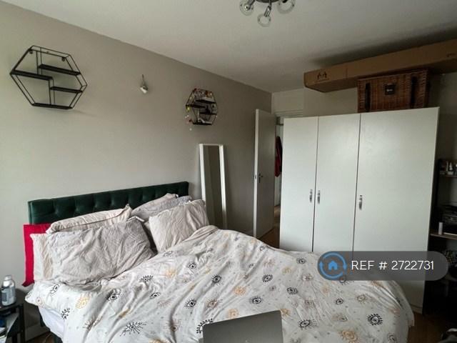 King Size Bedroom