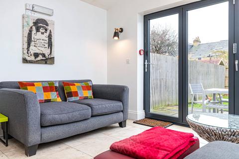 6 bedroom terraced house to rent, CHILSWELL ROAD, OXFORD, OX1