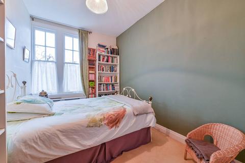 2 bedroom flat to rent, Castellain Road, W9, Little Venice, London, W9