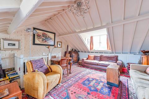 2 bedroom flat to rent, Castellain Road, W9, Little Venice, London, W9