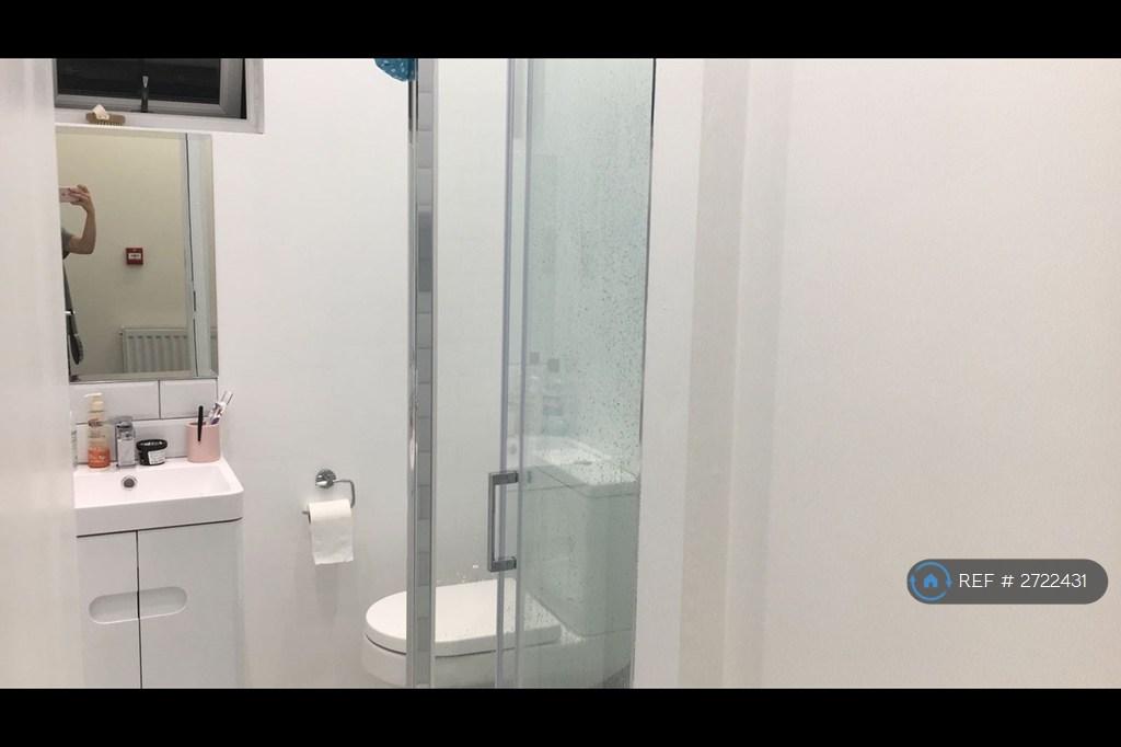 Room 2- Own Private Bathroom