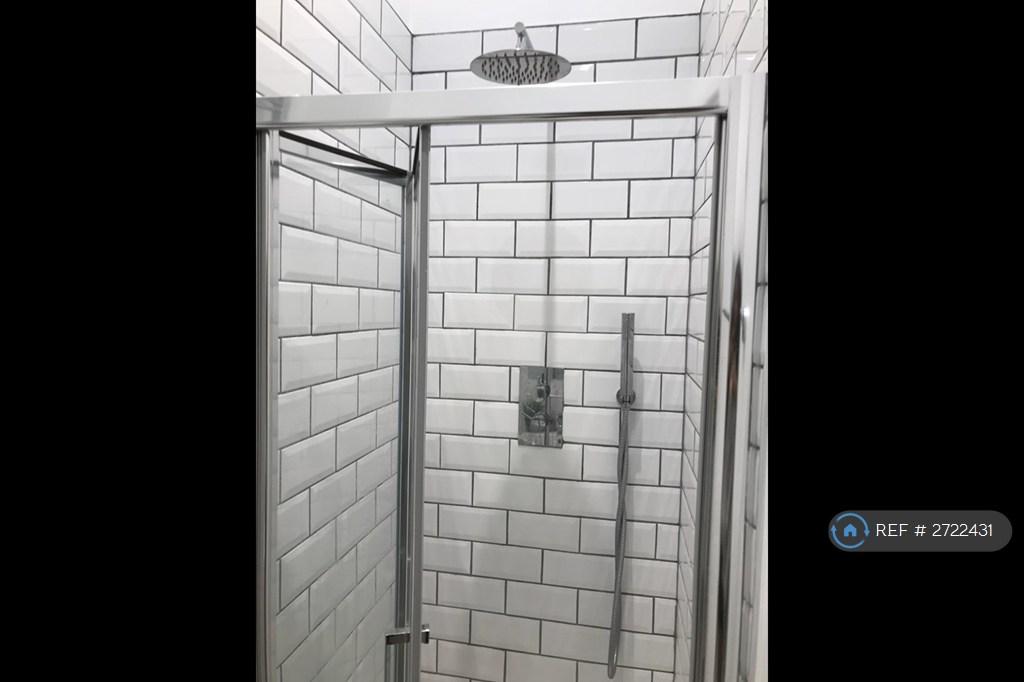 Room 3- Ensuite