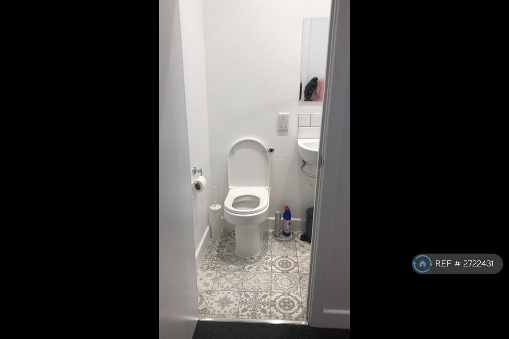 Room 7- Ensuite