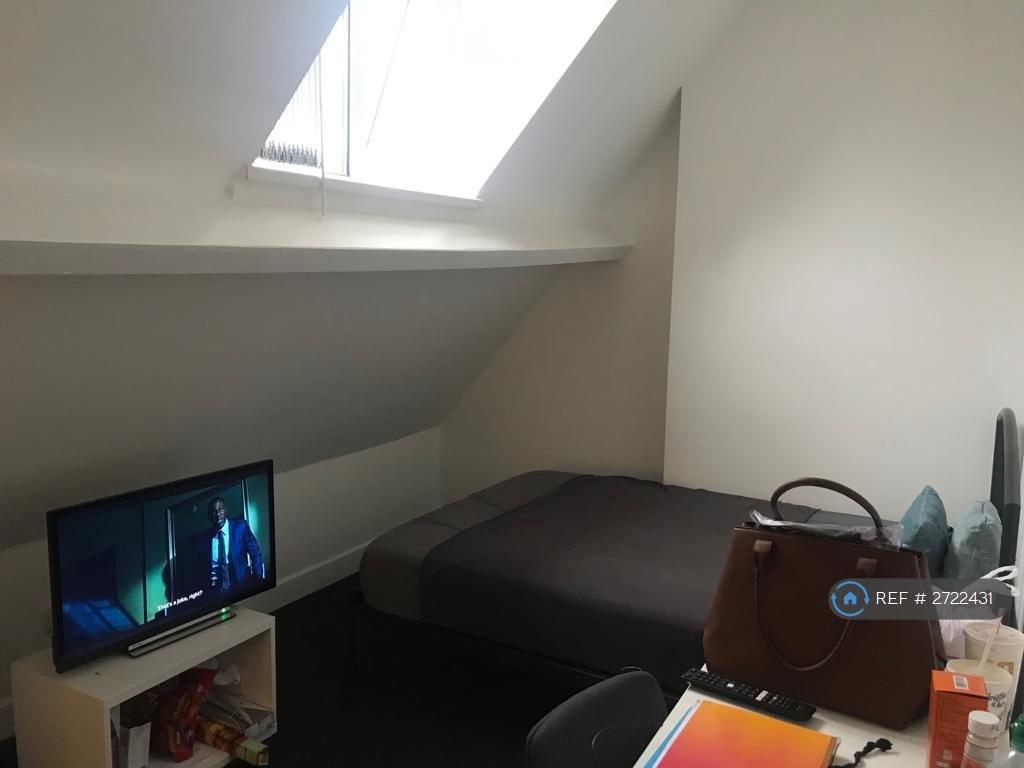 Room 8