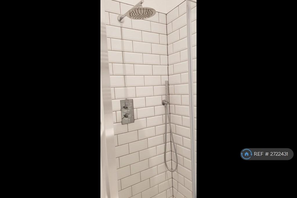 Room 1- Ensuite