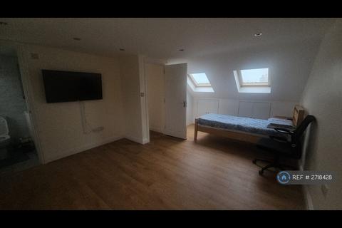 1 bedroom in a house share to rent, Kingsley Road, Harrow, HA2