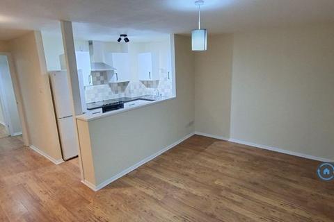 2 bedroom flat to rent, Pomander Crescent, Walnut Tree, Milton Keynes, MK7