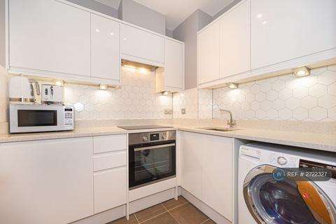 1 bedroom flat to rent, Metro Central Heights, London, SE1