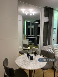1 bedroom flat to rent, Metro Central Heights, London, SE1