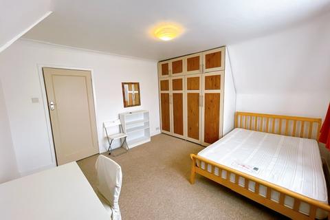 1 bedroom house of multiple occupation to rent, Lady Margaret Road, Southall UB1